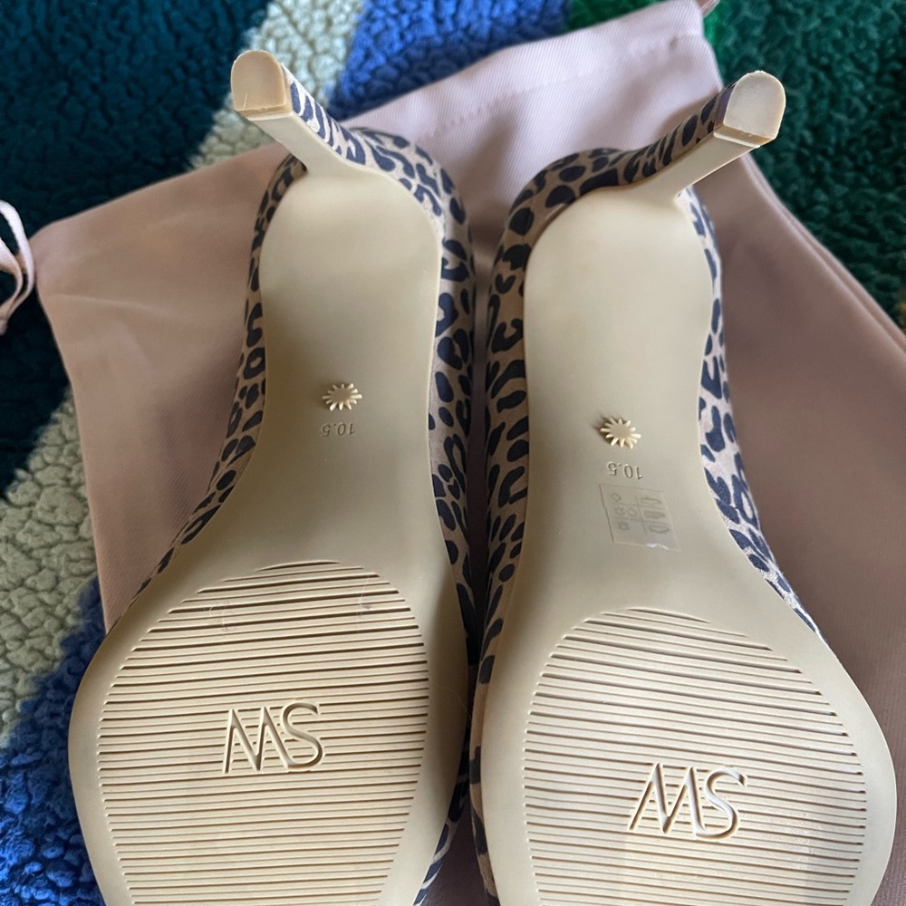 Stuart Weitzman pumps ‼️‼️ - Picture 2 of 6